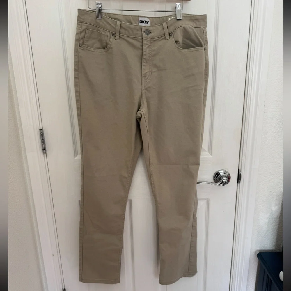 DKNY Khaki Slim Fit Pants 34x32 - Picture 1 of 5